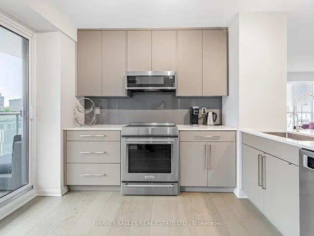 Additional image 7 of 96 St Patrick St Unit 1610
