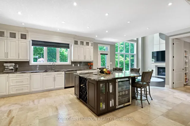 Additional image 14 of 258 Edgewater Cres Unit 8