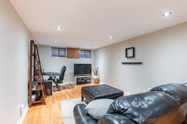 Additional image 29 of 1375 Christina Crt