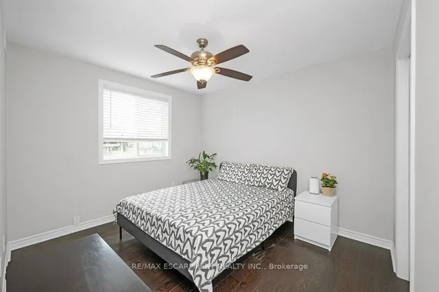 Additional image 11 of 28 Victoria Ave Unit 102