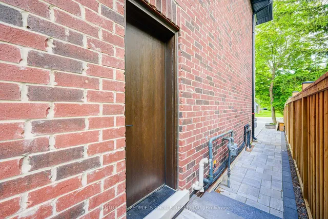 Additional image 45 of 42 Harold St