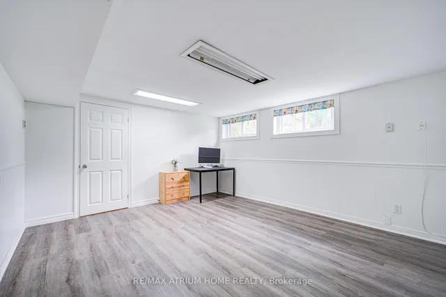 Additional image 26 of 293 Poyntz Ave