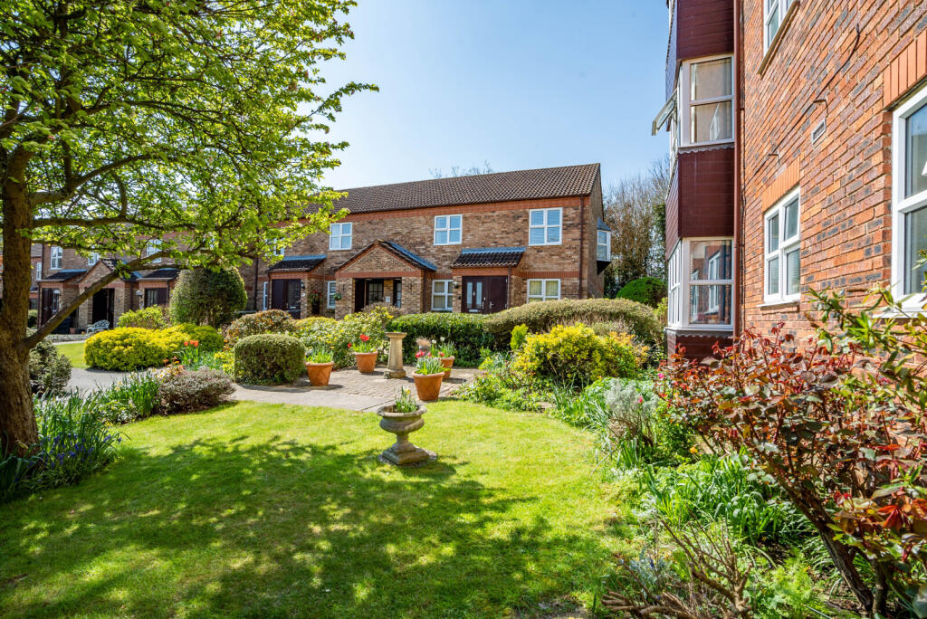 Additional image 9 of Harvest Court, Harvesters, St. Albans, Hertfordshire, AL4