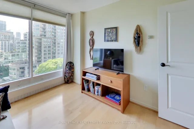 Additional image 13 of 2045 Lake Shore Blvd Unit 904