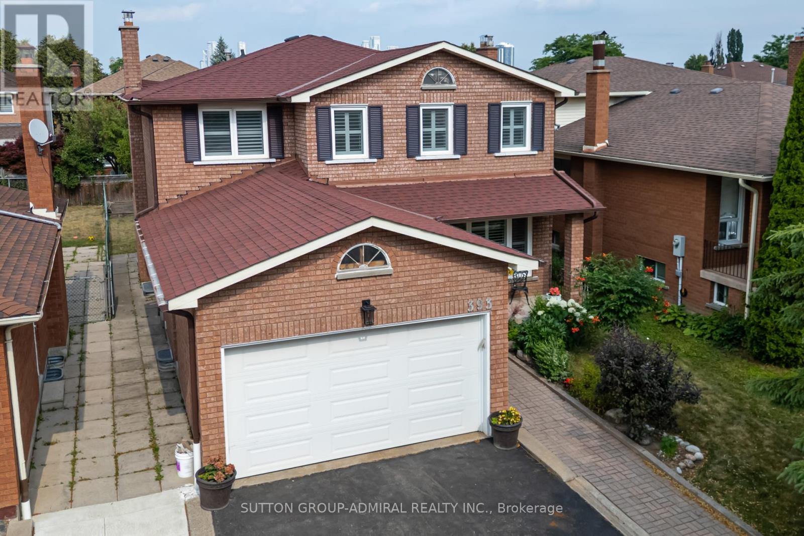 393 ABERDEEN AVENUE|Vaughan (East Woodbridge), Ontario L4L4B7