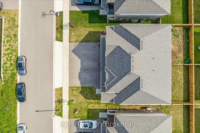 Additional image 35 of 45 Sauvignon Cres