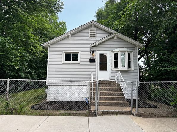 10007 S Hoxie Ave, Chicago, IL 60617