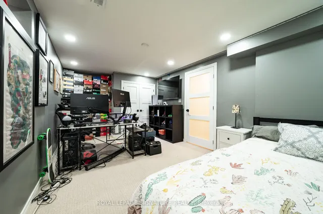 Additional image 26 of 37 Riviera Rdge