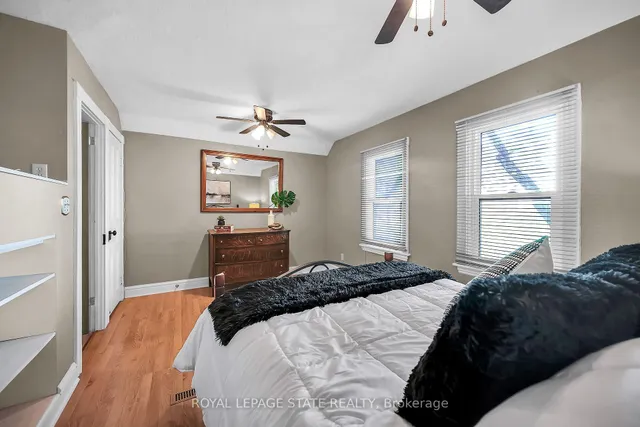 Additional image 15 of 26 Mars Ave