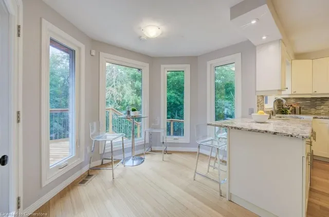 房产图片 12 - 33 Manitoulin Cres