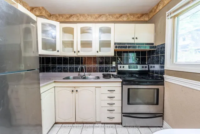 Additional image 3 of 2050 Upper Middle Rd Unit 153