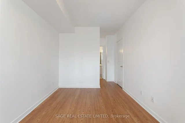 Additional image 27 of 438 Richmond St Unit 816