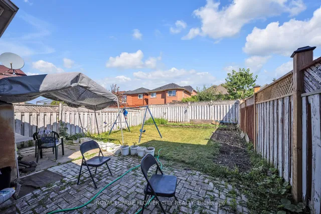 Additional image 36 of 33 Fiddleneck Cres