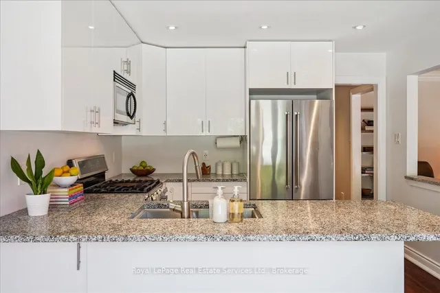 Additional image 16 of 471 Deerhurst Dr