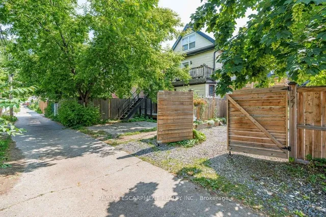 Additional image 42 of 127 Sherman Ave