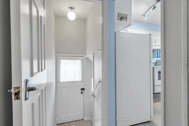 Additional image 17 of 67 Rochman Blvd