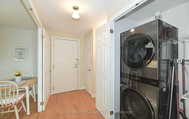 Additional image 21 of 3085 Bloor St Unit 504
