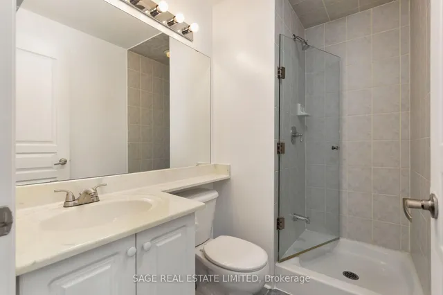 Additional image 41 of 438 Richmond St Unit 816