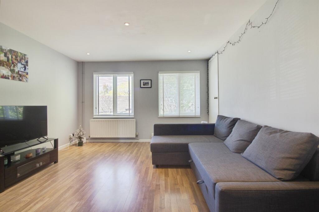 Additional image 16 of The Squirrels, Welwyn Garden City