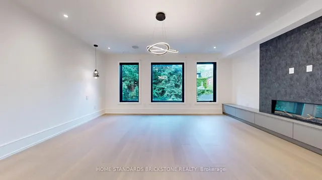 Additional image 25 of 38 Elgin Ave