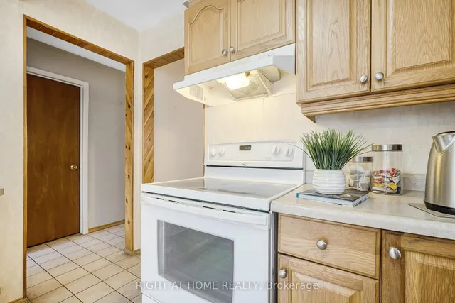 Additional image 15 of 22 Donna Dr