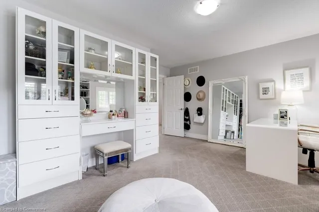 Additional image 33 of 23 Matthew St