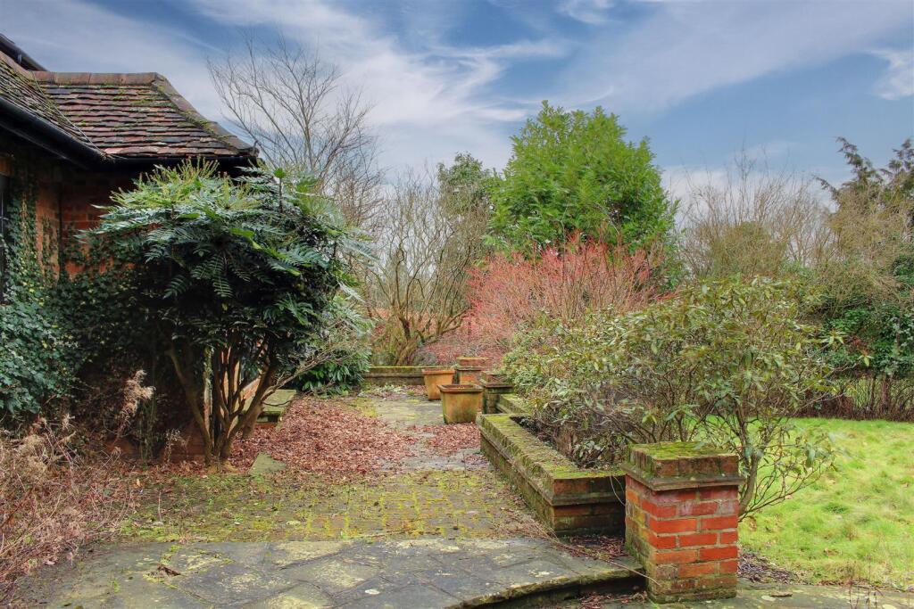 Additional image 22 of Brookmans Avenue, Brookmans Avenue