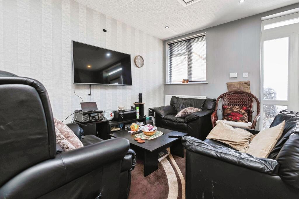 Additional image 7 of Wood End Lane, Birmingham