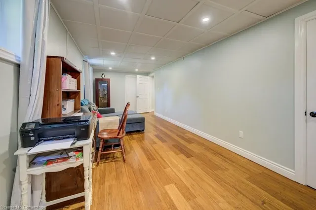 Additional image 24 of 151 Walter Ave