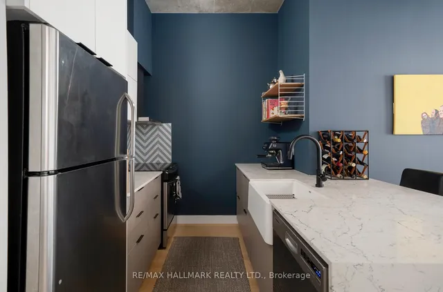 Additional image 7 of 36 Charlotte St Unit 605