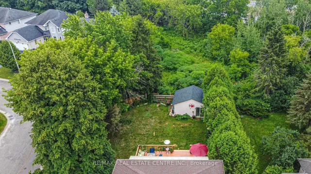 Additional image 29 of 310 Cavendish Dr