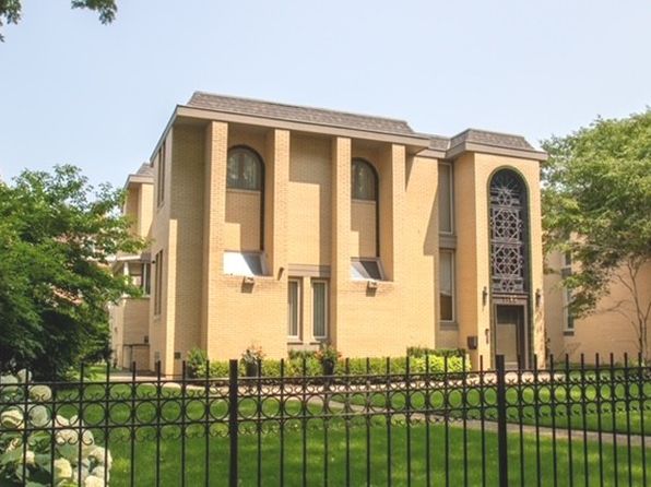 1150 E 49th St, Chicago, IL 60615