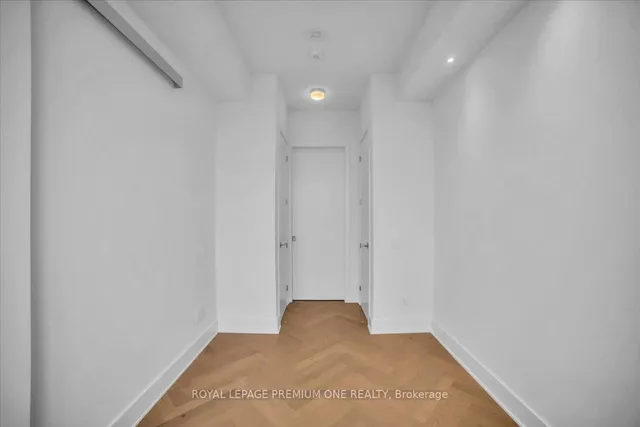 Additional image 23 of 11 Yorkville Ave Unit 6007