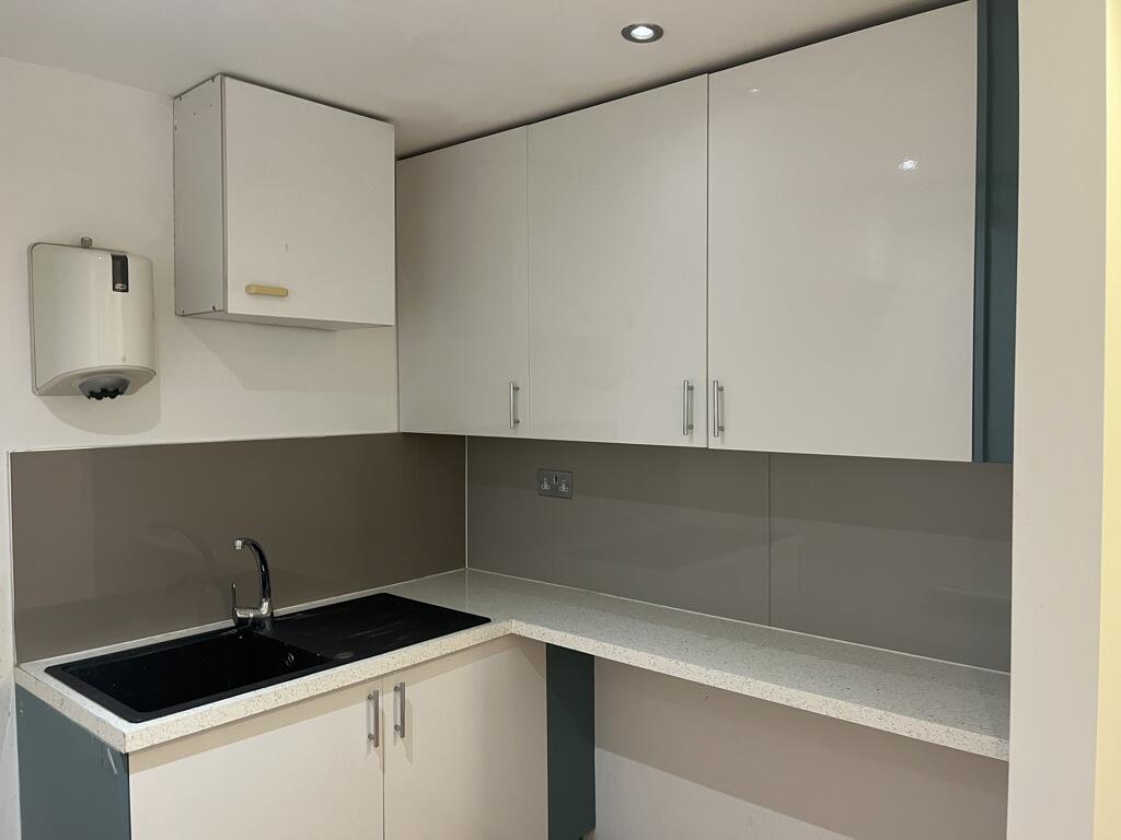 Additional image 6 of C10 & C11 Albert Bygrave Retail Park, North Orbital Road, St. Albans, Hertfordshire