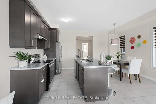 Additional image 8 of 66 Heming Tr