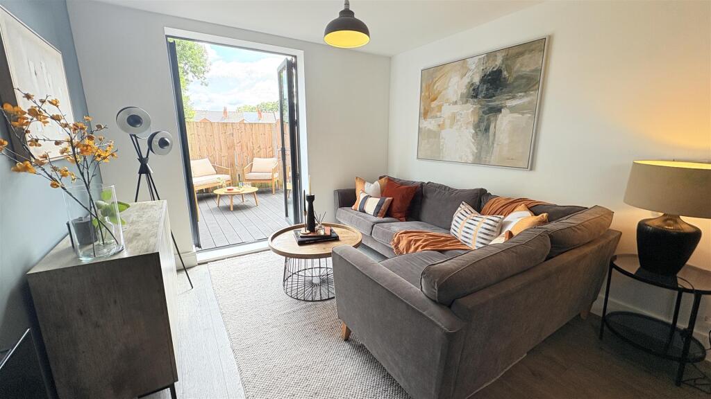 Additional image 4 of Moseley Central, Moseley