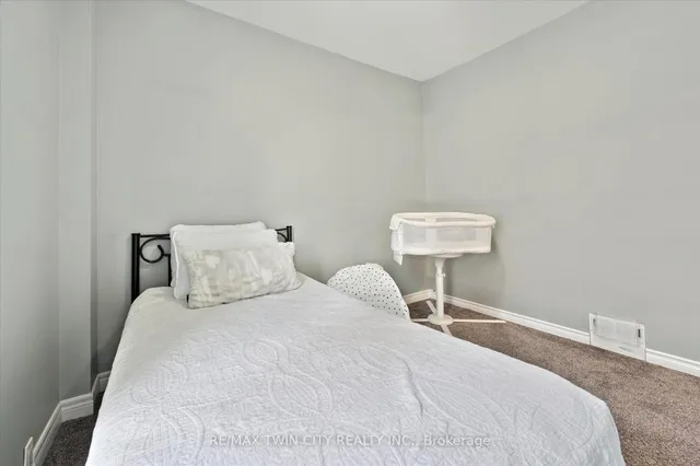 Additional image 19 of 66 Cherry St