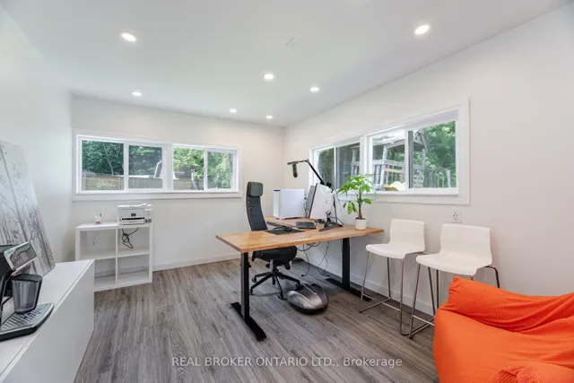 Additional image 31 of 18 Adanac Dr