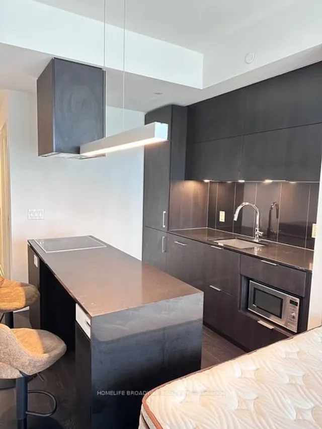 Additional image 3 of 15 Lower Jarvis St Unit 2309