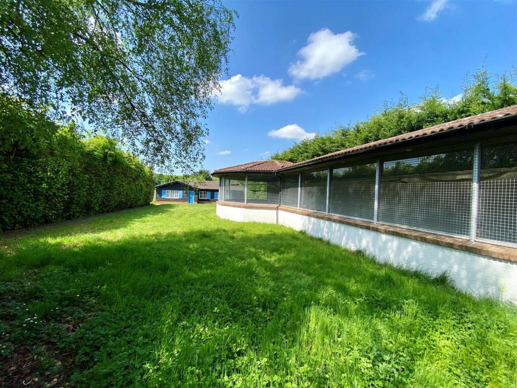 Additional image 12 of Dixons Hill Road, Welham Green