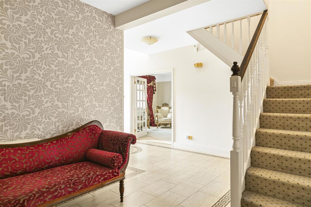 Additional image 16 of Mymms Drive, Brookmans Park, Hatfield
