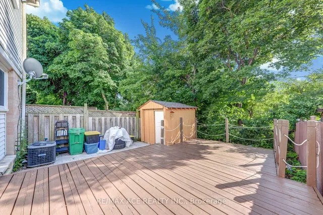 Additional image 39 of 88 Courtleigh Sq