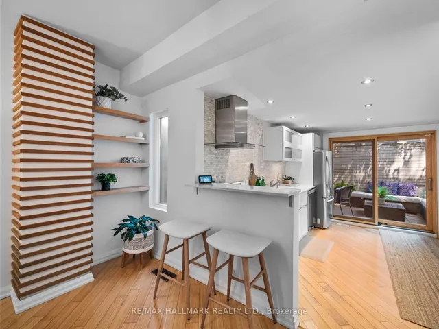 Additional image 8 of 69 De Grassi St