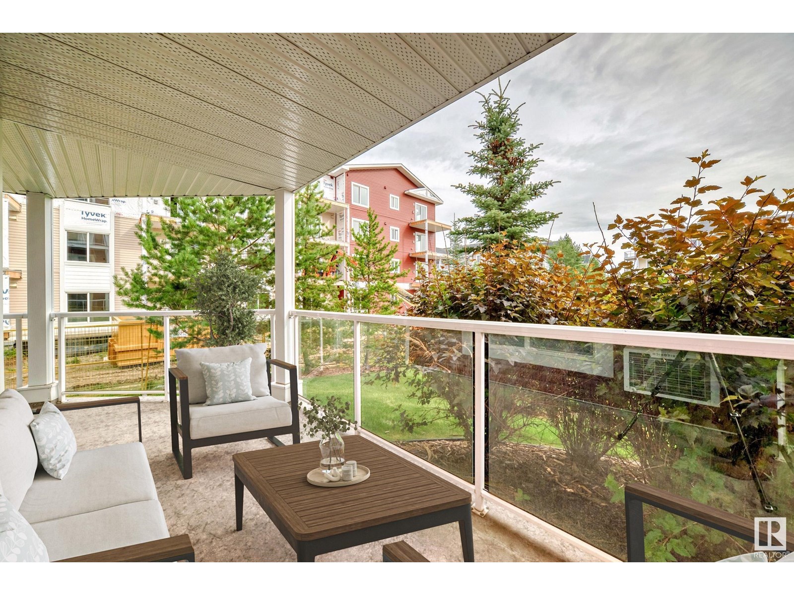#101 2207 44 AV NW NW|Edmonton, Alberta T6T0T2