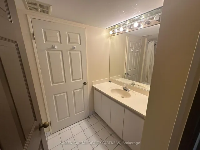 Additional image 18 of 24 Wellesley St Unit 407