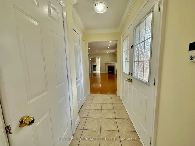 Additional image 4 of 77 Vauxhall Cres