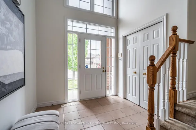 Additional image 3 of 200 SIRENTE Dr