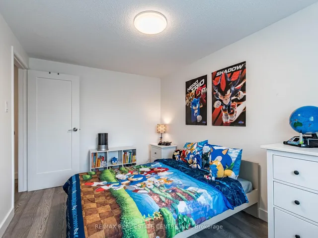 Additional image 32 of 52 Mozart Cres