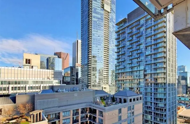 Additional image 28 of 199 Richmond St Unit 1004