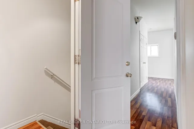 Additional image 19 of 55 Young St